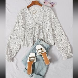 Speckled Print Peasant Sleeve Top